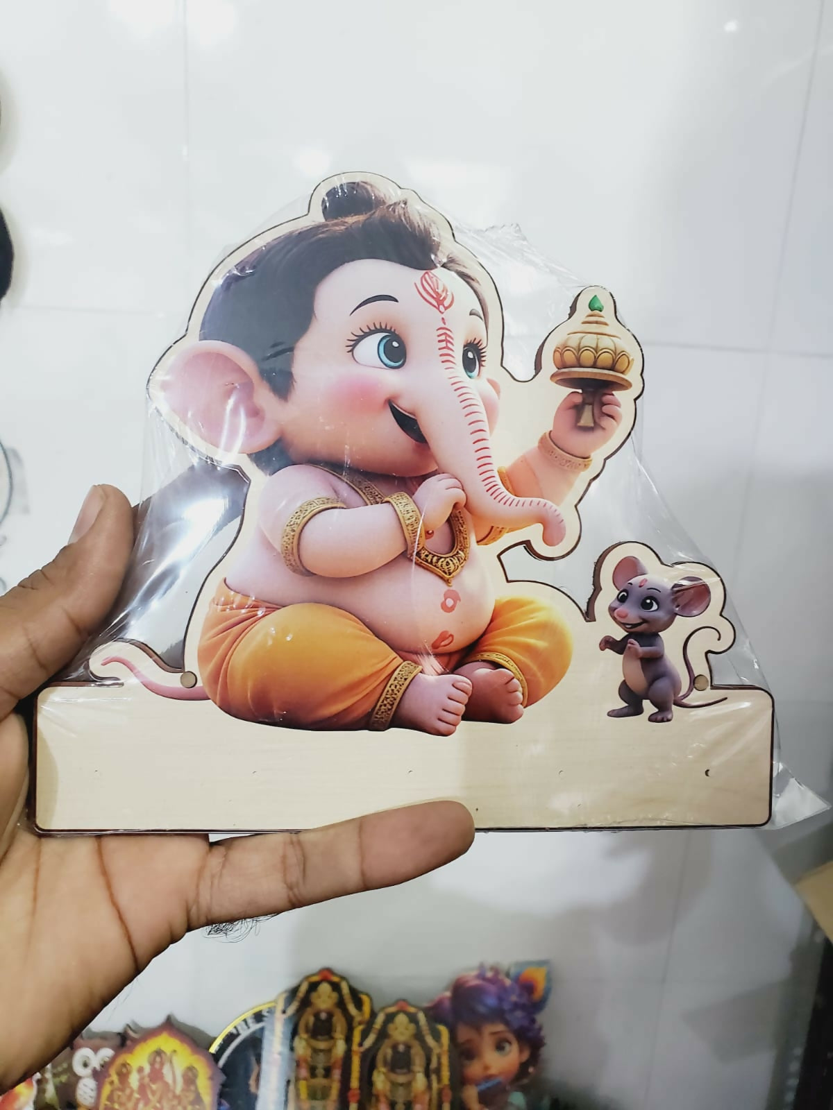 Baby Ganesha Wooden Key Holder – Devotional Wall Organizer (5 Hooks)